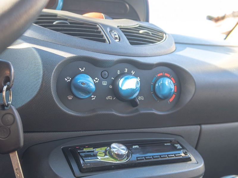 Renault Twingo (2012) 1.2i 55KW - TREND - fotka 20 z 40
