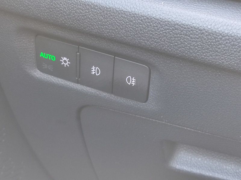 Škoda Octavia (2023) combi Tour 2,0 Tdi 110 Kw - fotka 27 z 37
