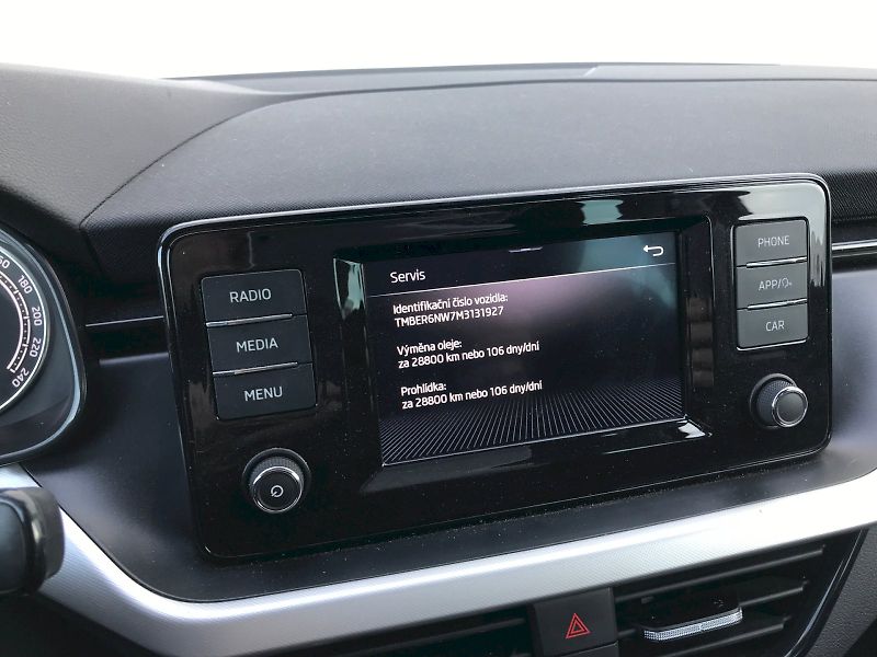 Škoda Scala (2021) AMB TS 81/1.0 M6F - fotka 18 z 24