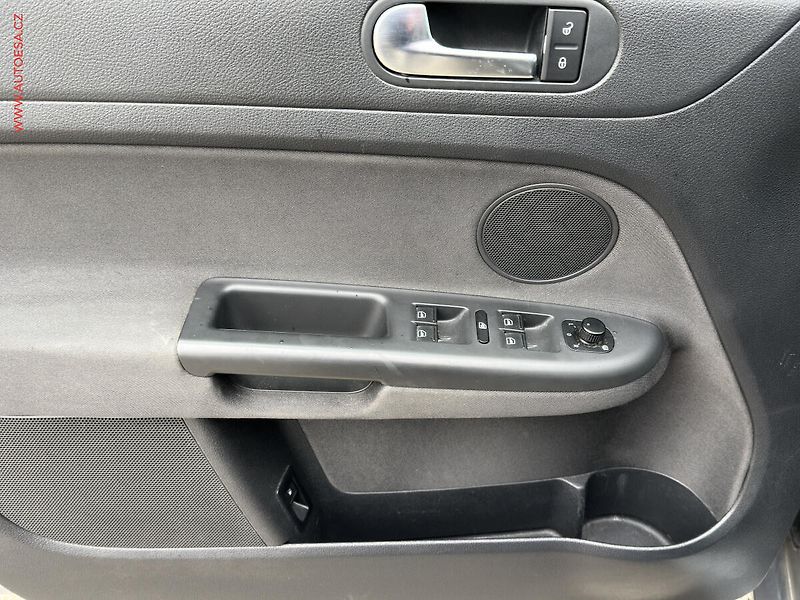 Volkswagen Golf Plus (2012) 1.4 TSi, Team, výhřev sed. - fotka 11 z 18