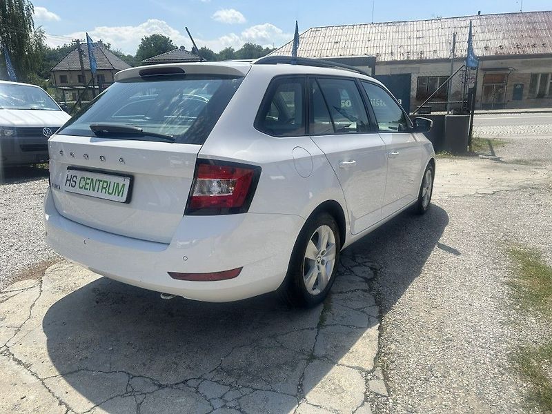 Škoda Fabia 1.0 TSI 70kW Ambition Combi - fotka 8 z 23
