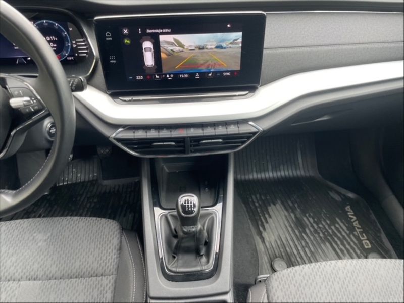 Škoda Octavia 2,0 TDI 85 Style - fotka 10 z 11