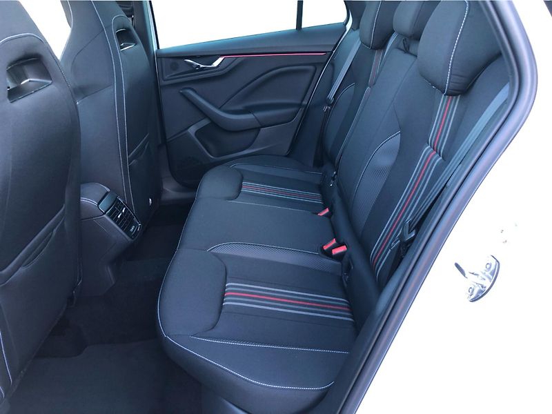 Škoda Kamiq 1,0TSI M.C.   DSG7° - fotka 12 z 30