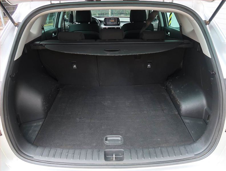 Hyundai Tucson (2019) 1.6 CRDi, 4X4, ČR,1.maj - fotka 14 z 19
