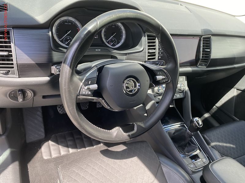 Škoda Kodiaq (2021) 1.5 TSi, Style, TZ, navi - fotka 12 z 17