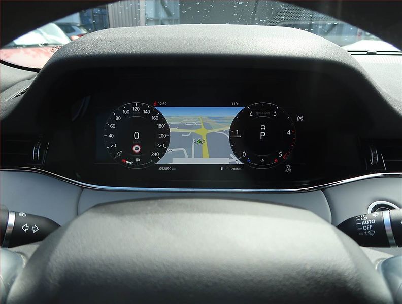 Land Rover Range Rover Evoque (2019) D150 AWD - fotka 11 z 16