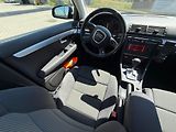 Audi A4 2,0 TDI automat - náhled 13
