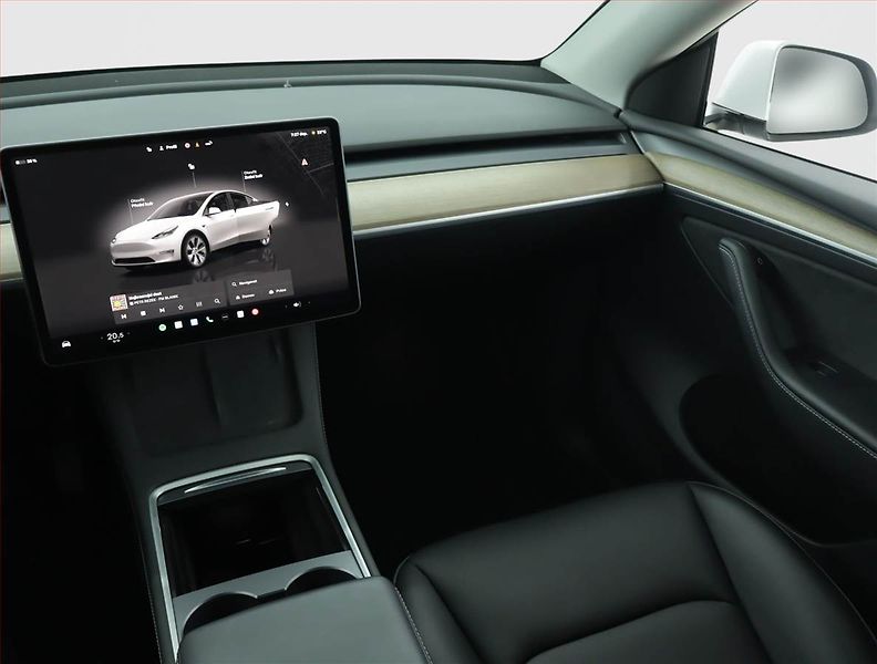Tesla Model Y (2022) Long Range AWD 79kWh, SoH 91% - fotka 8 z 23