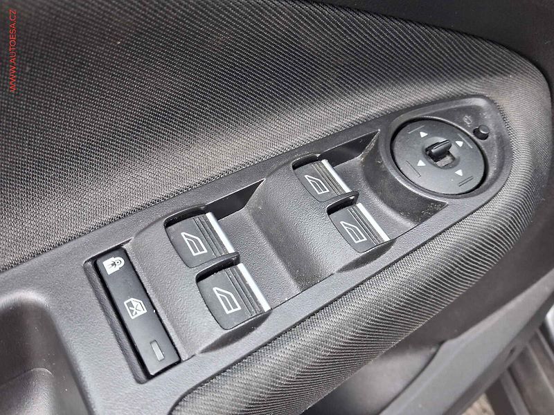 Ford Grand C-MAX (2019) 1.5 EB, Titanium, AT, bixen - fotka 13 z 17
