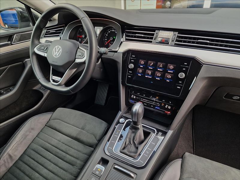 Volkswagen Passat 2.0TDI 147kW 4MOTION DSG Eleg - fotka 39 z 50