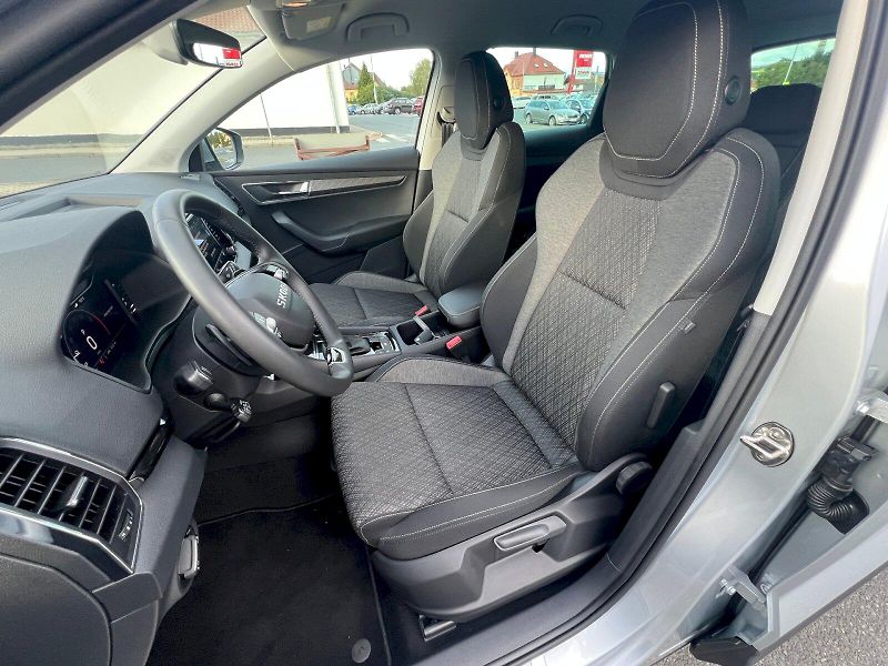 Škoda Karoq (2025) Top Selection 1.5TSi 110kW 7°a - fotka 12 z 33