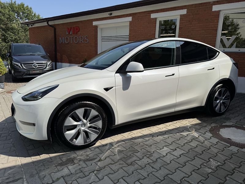 Tesla Model Y LONG RANGE 378KW-4x4-PANO-75KW - fotka 2 z 36