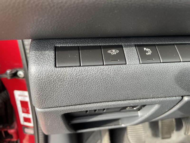 Peugeot 3008 2.0 HDi 110 kW Premium ČR - fotka 23 z 29