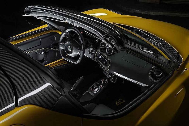 Alfa Romeo 4C Spider.