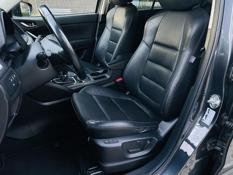 Mazda CX-5 2.0i MAN SENZORY VÝHŘEV TAŽNÉ - fotka 27 z 46