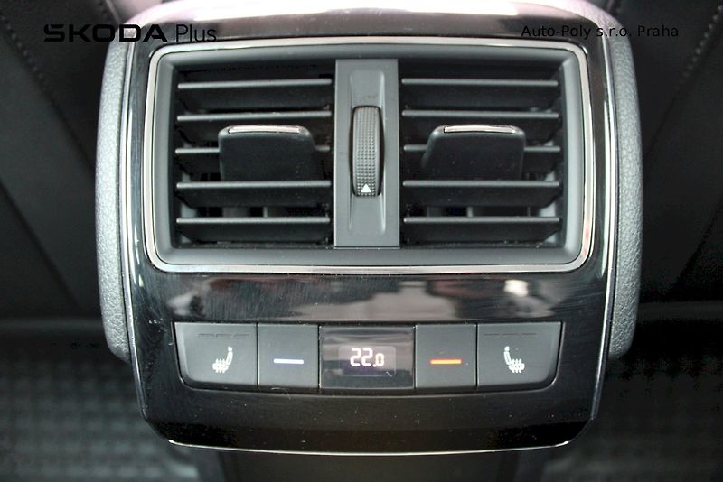 Škoda Superb (2023) 2.0 TDI 147 kW Style - fotka 25 z 25
