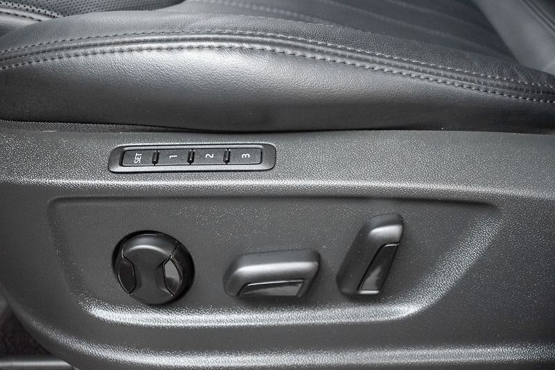 Škoda Kodiaq 2.0TSI 4x4*L&K*TAŽNÉ*DPH*ČR 1M - fotka 18 z 50