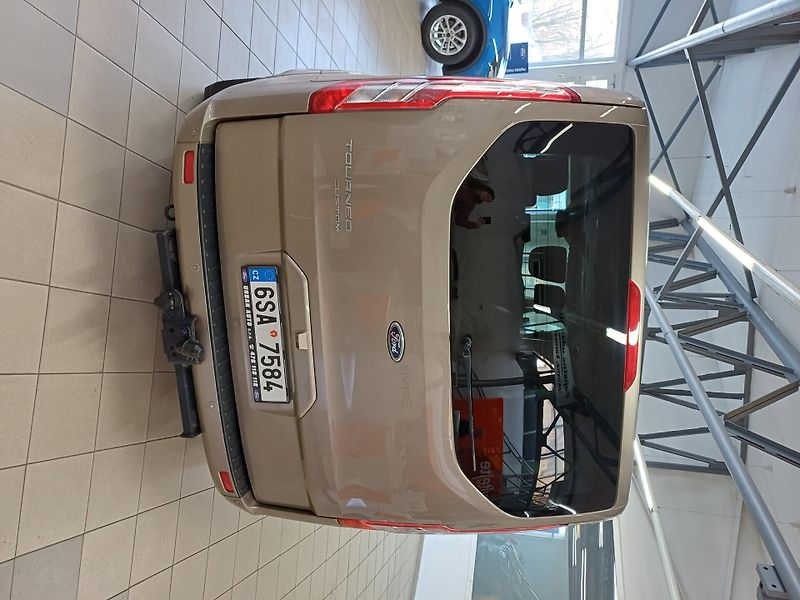 Ford Tourneo Custom (2023) 2,0 125 kW Titanium X - fotka 4 z 15