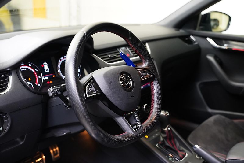 Škoda Octavia - fotka 14 z 27