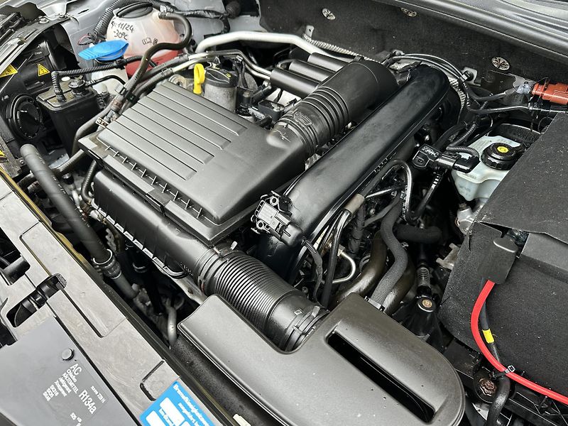 Škoda Yeti (2015) EDITION*1.4TSI/110kW*4x4*1.Maj - fotka 13 z 42