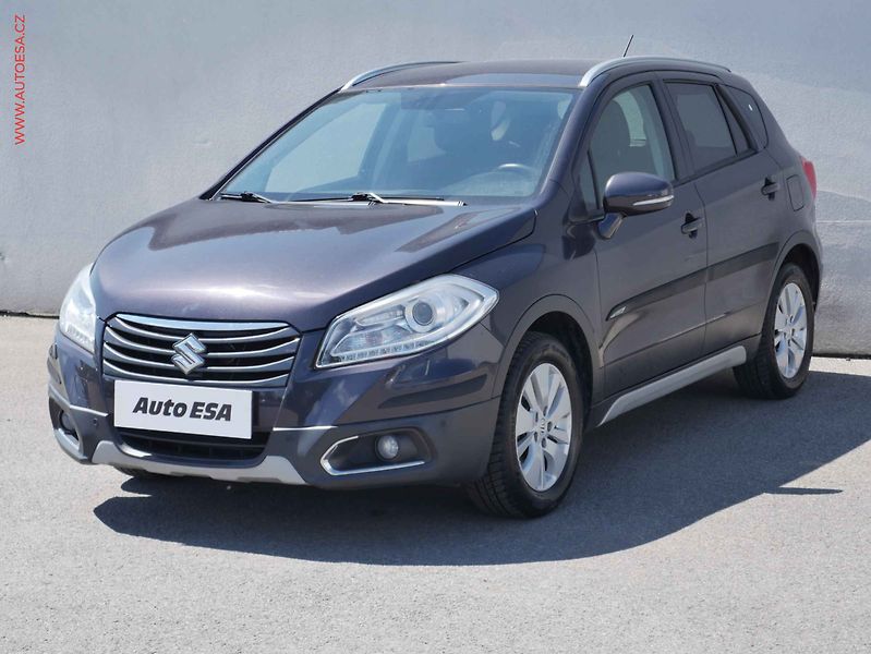 Suzuki S-Cross (2014) 1.6 VVT 4x4, Premium - fotka 3 z 15
