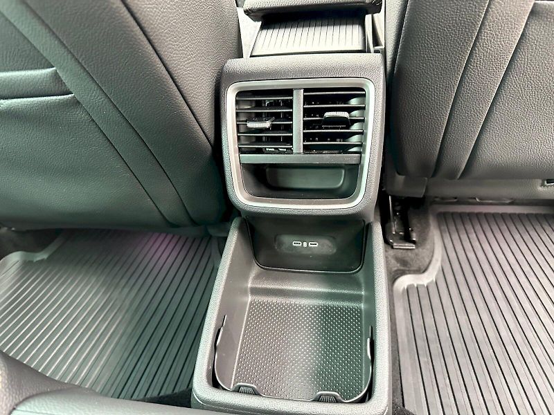 Škoda Octavia (2025) 1.5 TSI 110kW MHEV Top Selecti - fotka 21 z 24