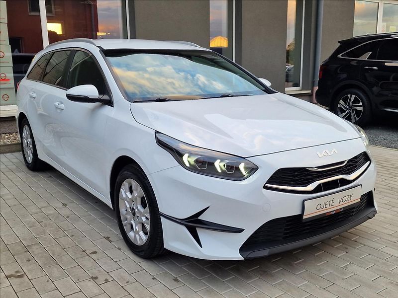 Kia Ceed 1.5 T-GDI 118kW TOP SW,1.Maj. - fotka 3 z 50