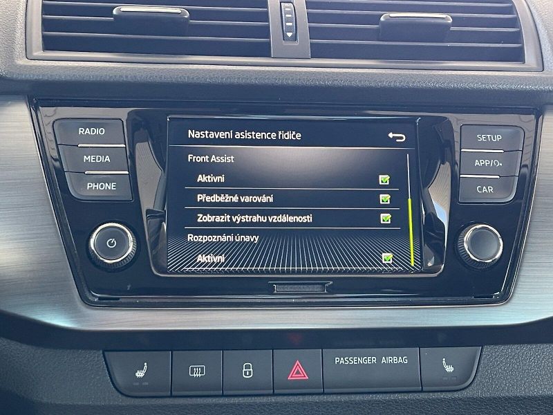 Škoda Fabia (2018) 1.0 TSI 70kW Style Plus combi - fotka 16 z 34