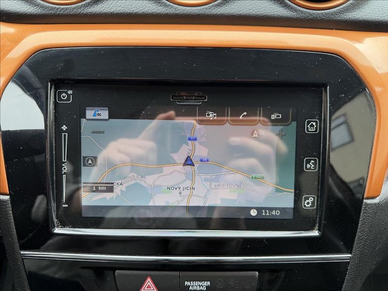 Suzuki Vitara 1,6 4x4 AUTOMAT - fotka 22 z 30