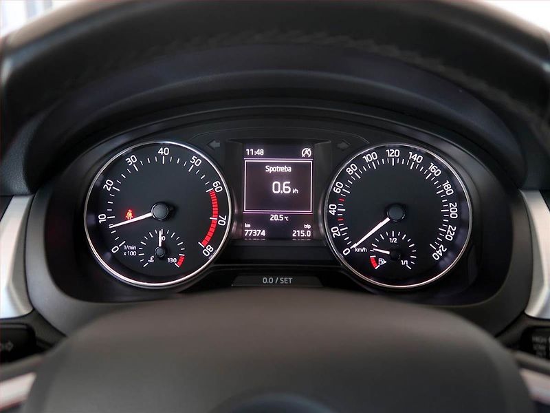 Škoda Rapid (2016) Ambition 1.2 TSI, Serv.kniha - fotka 11 z 16