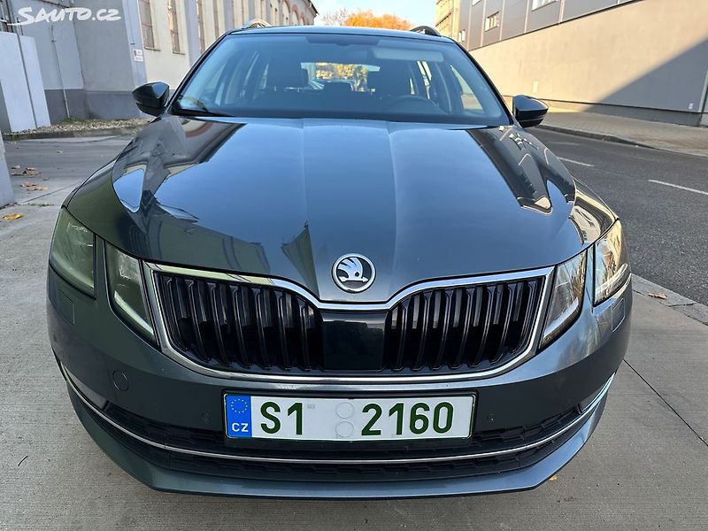Škoda Octavia Combi 2,0 TDI Style/ odp.dph - fotka 3 z 41