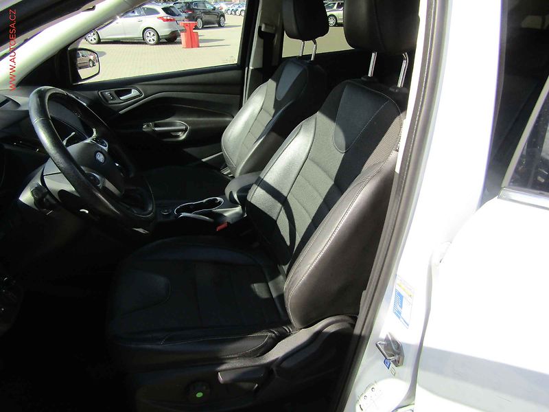 Ford Kuga (2016) 2.0TDCi 4x4, AT, STK6/28 - fotka 9 z 18