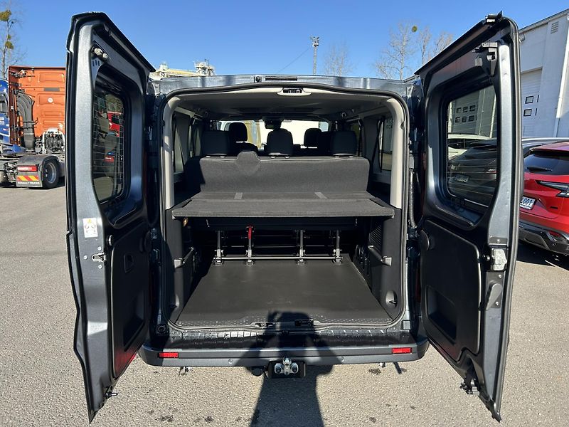Renault Trafic (2026) COMBI L2H1 170k AT9 RED 9 MÍST - fotka 29 z 37