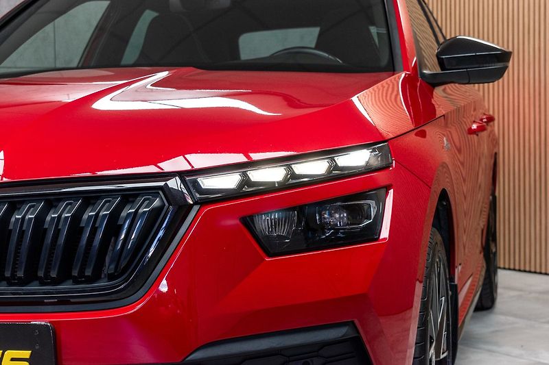 Škoda Kamiq 1.5 TSI MONTE CARLO*TAŽNÉ*ČR* - fotka 39 z 47