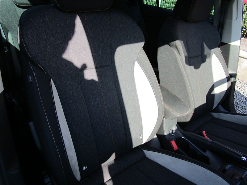 Škoda Scala 1.0TSi  130 Let Premium, 1. ma - fotka 19 z 43