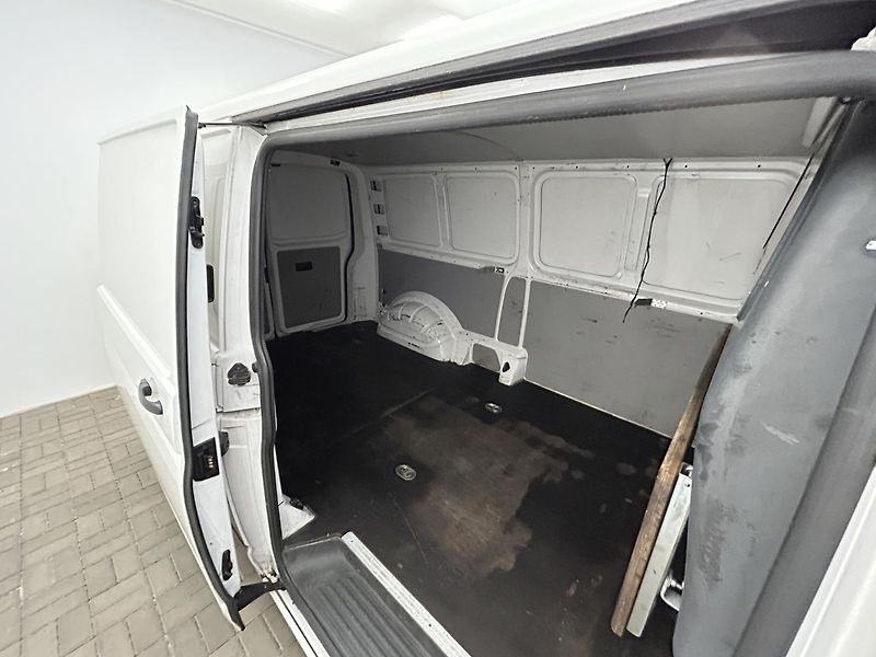 Volkswagen Transporter 2.0 TDI T6 Long - fotka 17 z 21