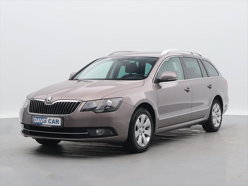 Škoda Superb 2,0 TDI 103kW DSG Elegance - fotka 3 z 31