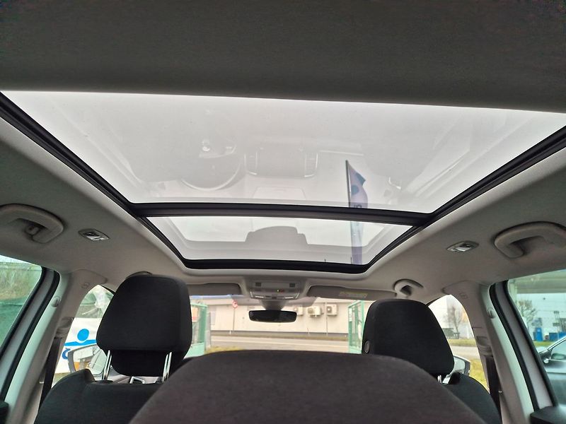 Škoda Karoq 1,5 TSI DSG Top Selection, pan - fotka 12 z 28