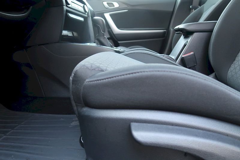 Kia Ceed (2022) Sportswagon 1.0 T-GDI / 88 kW - fotka 16 z 30