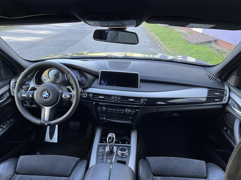 BMW X5 3,0 D xDrive 30D ///M - fotka 28 z 34