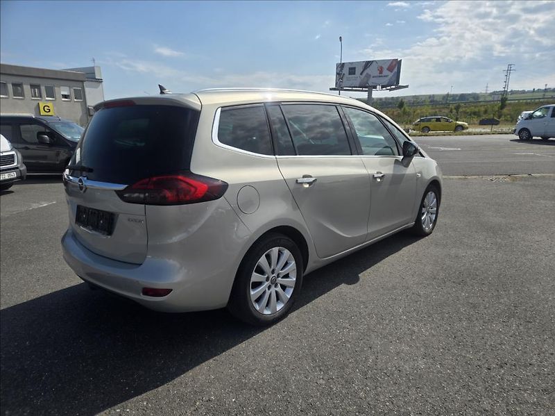 Opel Zafira 2,0 CDTI  TOURER 7 MÍST - fotka 5 z 35