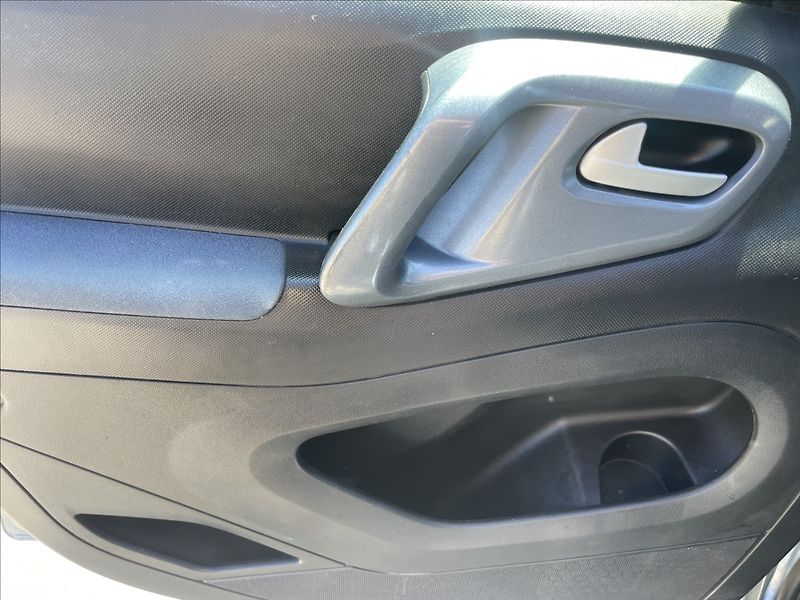 Citroën Berlingo 1,6 HDi 68kw Klima ESP Tažné - fotka 20 z 31