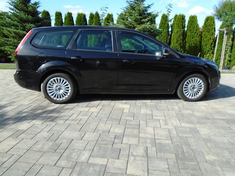 Ford Focus 2.0Tdci 100kW Titanium - fotka 7 z 25