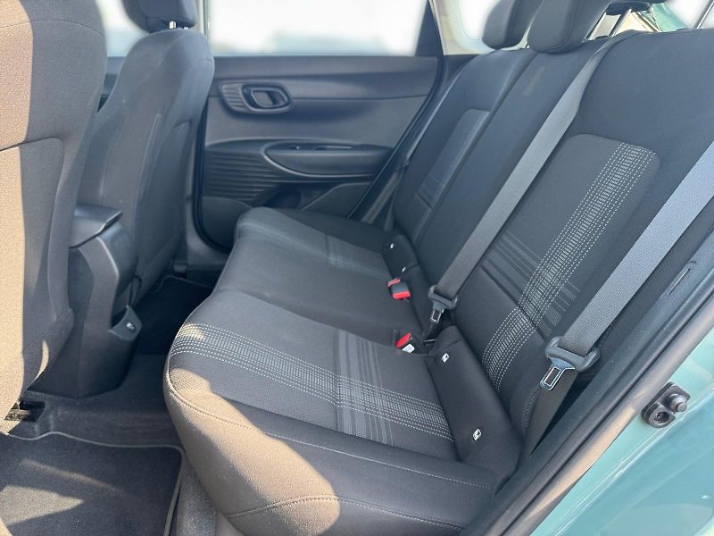Hyundai Bayon (2024) COMFORT CLUB 1.2i 62kW CZ DPH - fotka 8 z 11