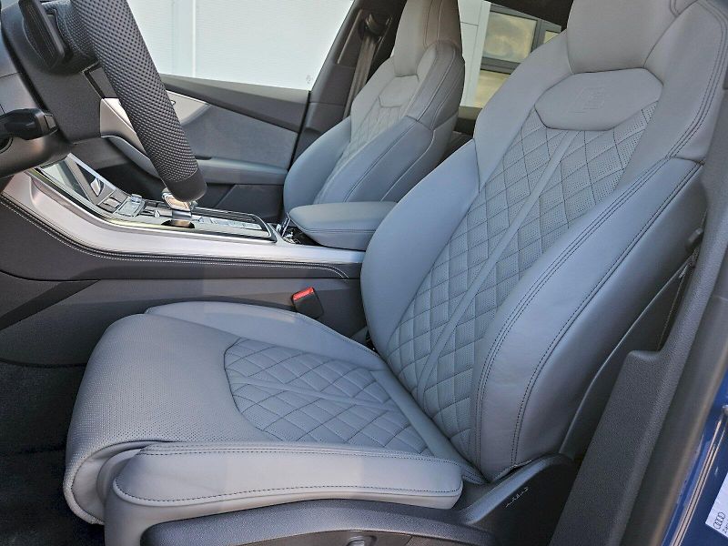 Audi Q8 (2025) SUV 50 TDI quattro - fotka 19 z 29