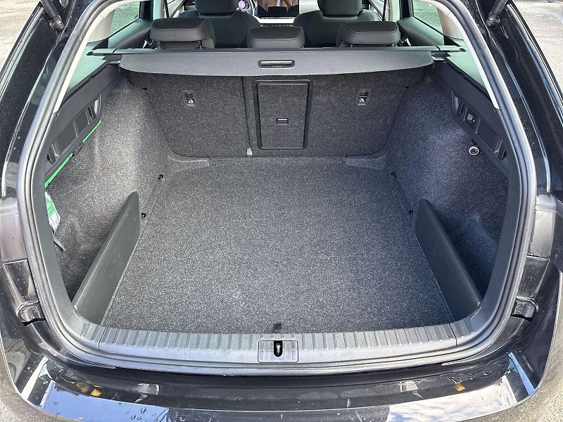 Škoda Octavia (2026) Combi 1.5 TSI DSG Selection - fotka 32 z 33
