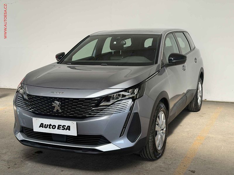 Peugeot 5008 (2023) 1.2PT, Active - fotka 2 z 14