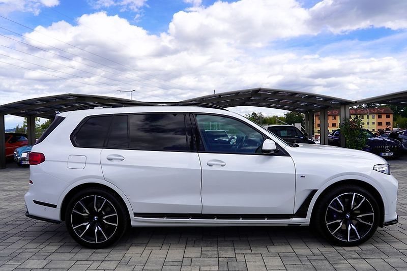 BMW X7 40d xDrive/Mpaket/AT9/22/340PS - fotka 7 z 50