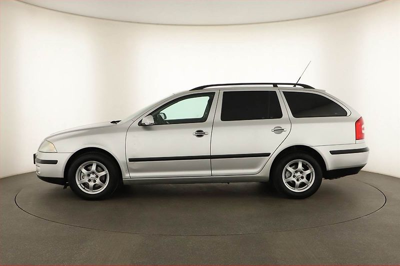 Škoda Octavia (2005) 1.6, levný provoz - fotka 3 z 14