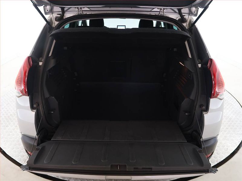 Peugeot 3008 (2014) 1.6 HDi, Automat, Navi - fotka 14 z 24